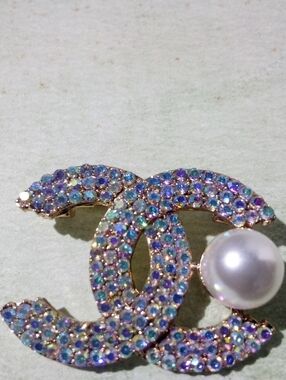 CC Crystal Pavé Interlocking Logo Brooch with Pearl Accent